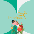 Interflora smyckar kvinnliga statyer runt om i landet med blommor för att fira 8 mars